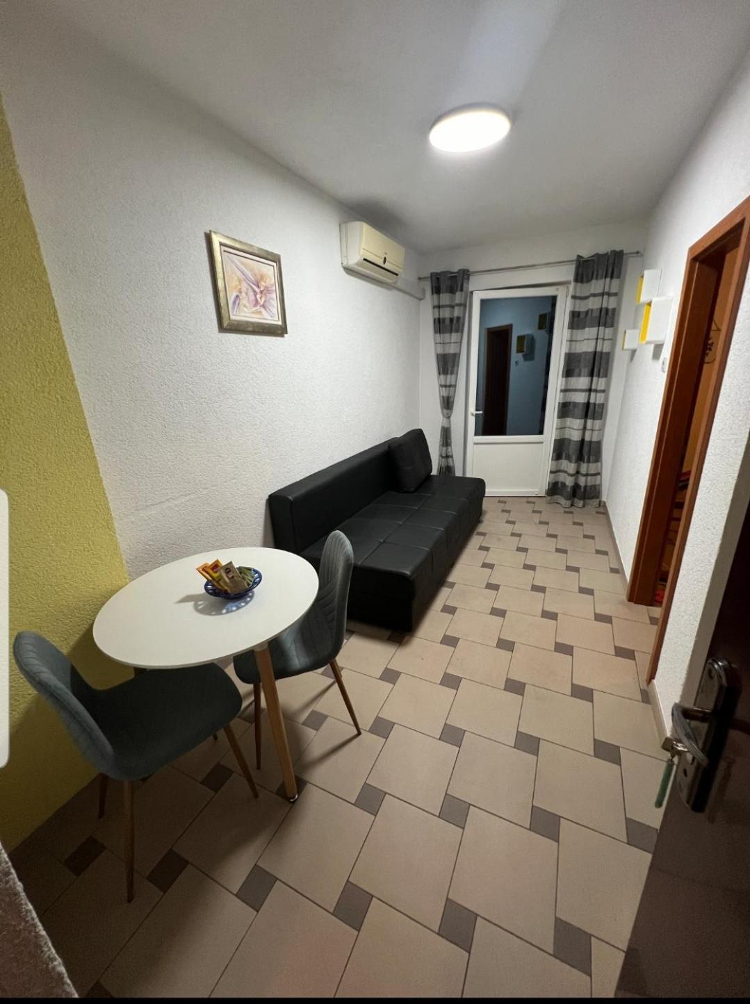 Apartment Afrika Makarska Exterior foto