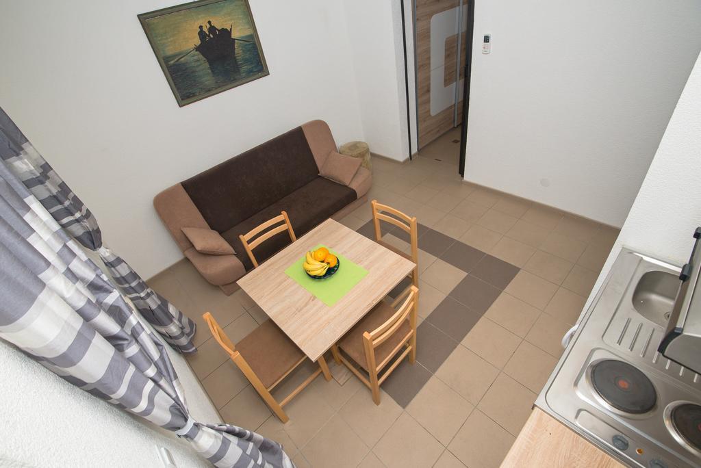 Apartment Afrika Makarska Exterior foto